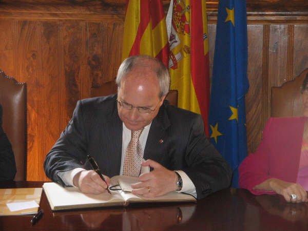 José Montilla, senator espanhòl e èx-president de la Generalitat de Catalonha