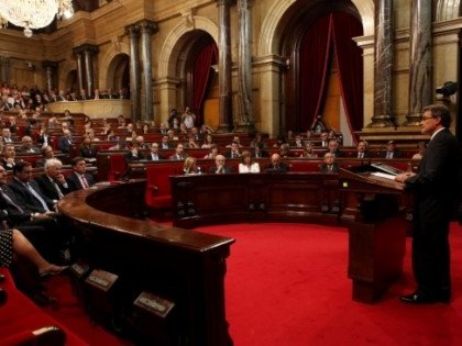 Lo president catalan, Artur Mas, parla al Parlament