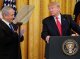 Trump a presentat son plan polemic per resòlver lo conflicte araboisraelian