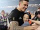 Un jogaire dels All Blacks a donat a un enfant sa medalha d’aur
