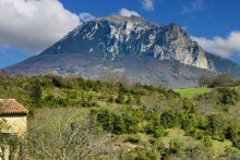 Lo Puèg de Bugarag, senhor de las Corbièras