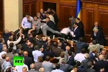 De deputats ucraïneses en venir a las mans per la lenga