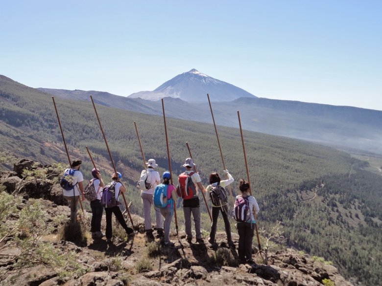 Un dels marcaires identitaris es lo nomenat "Salto del pastor", un biais ancestral de se desplaçar qu'es vengut un espòrt nacional fòrça popular