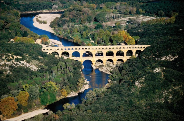 Lo Pont de Gard, celèbre monument roman