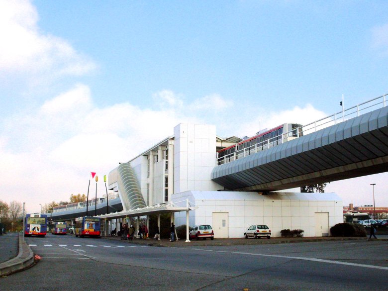 Bassacamba o Baishacama en gascon, le luòc-dit, auèi es le terminal gascon del mètro A de Tolosa, que passa jos Garòna, e mai una zòna d’activitats