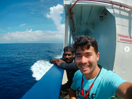 John Allen Chau segon un imatge qu'el publiquèt sus Instagram