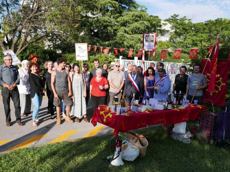 Los aperitius revendicatius per l’occitan a la television qu'organiza lo Collectiu Occitan dins plusors vilas d’Occitània fan fruch