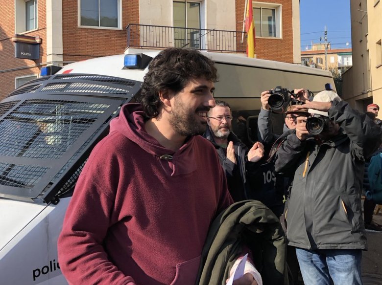 Lo cònsol màger de Verges, Ignasi Sabater, al moment de sa mesa en libertat