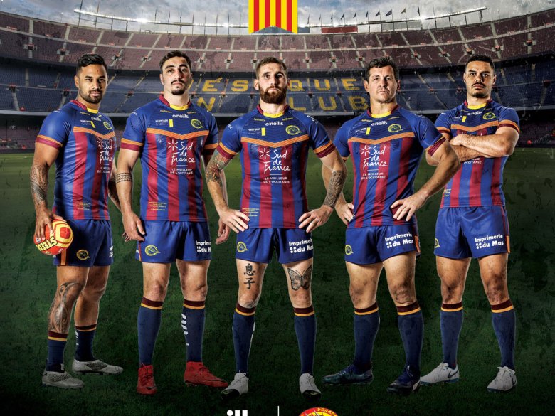 Lo malhòt dels Dragons per la partida del 18 de mai a Barcelona: blau i grana (blau e granat) coma lo Barça e l’escapulari sang e aur