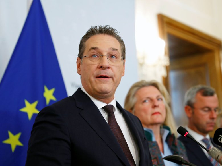 Hainz-Christian Strache demissionèt dissabte del govèrn austrian e de son partit en seguida de la publicacion d’un vidèo que lo mostrava en acceptant de subornacions