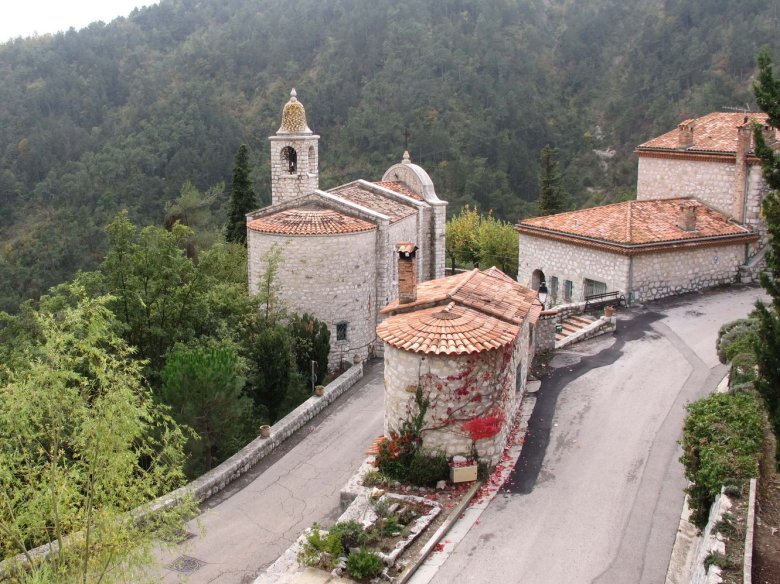 Castilhon, comuna del País Alpenc dont lo cònsol màger demissionèc en 2018