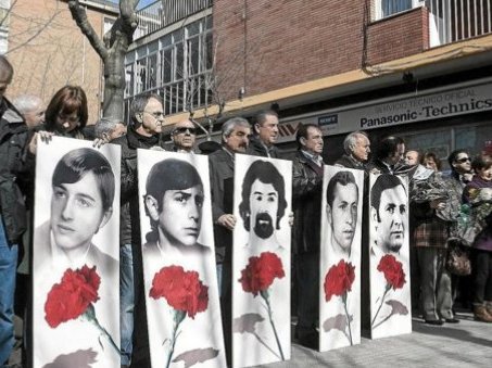 Lo 3 de març de 1976, la polícia fusilhet de caumaires a Gasteiz (Bascoat). Lo bilanç foguèt de 5 caumaires mòrts e 150 nafrats per las balas