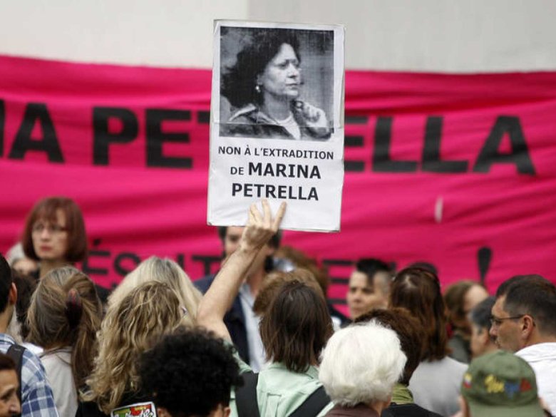 Manifestacion en 2008 contra l’extradicion de Marina Petrella