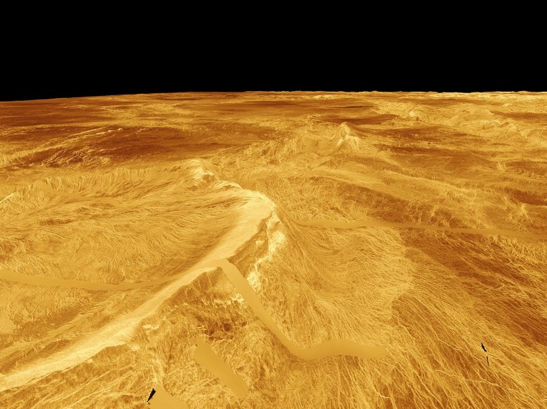 Vènus es la segonda planeta del Sistèma Solar mai pròcha del Solelh e a una atmosfèra plan cauda que pòt aténher los 500ºC