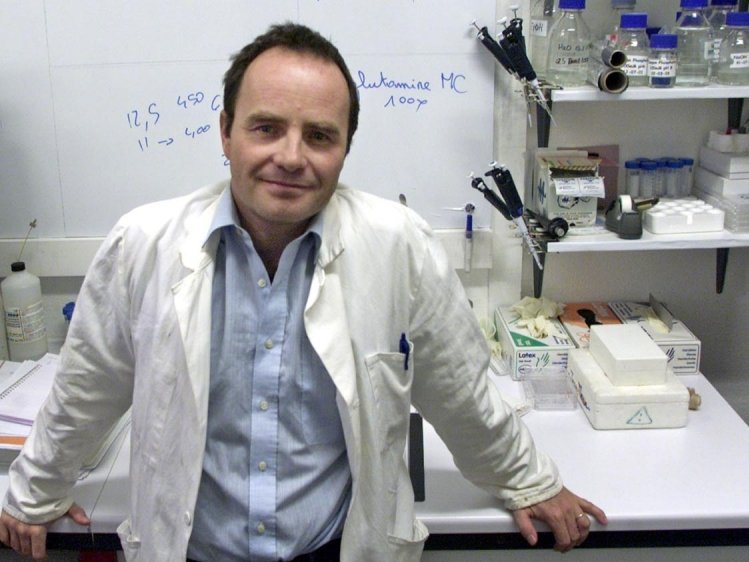 Lo doctor Erwann Loret, es lo descobridor de la nomenada “molecula anti-sida”