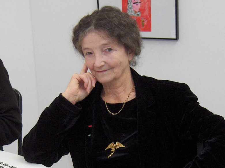 Maria Roanet a un cafè literari en Lorena en 2007