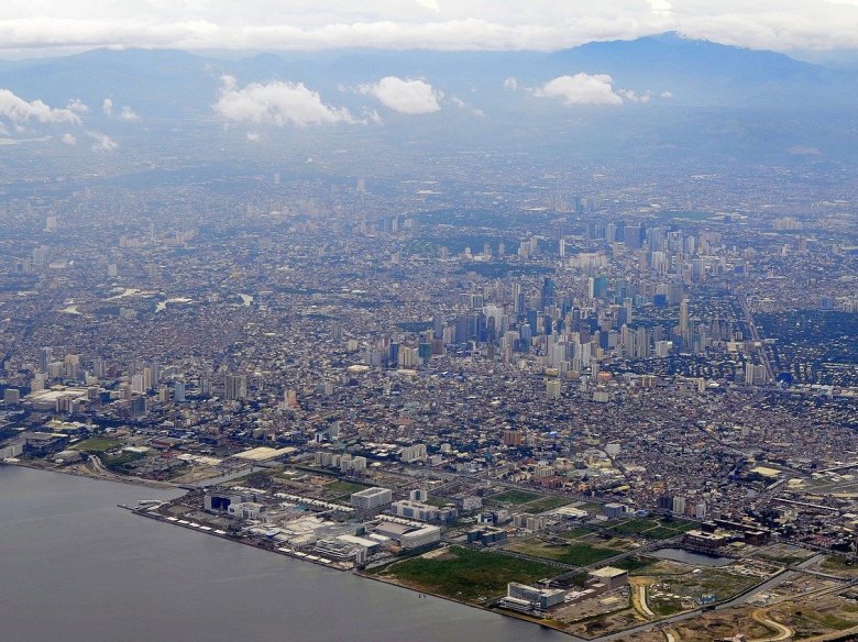 Plusors vilas costièras del Mond s’enfonzan, segon las darrièras donadas dels satellit. Entre aquelas, Manila, la capitala de las Filipinas, seriá la que s’esfonza mai, e mai lèu