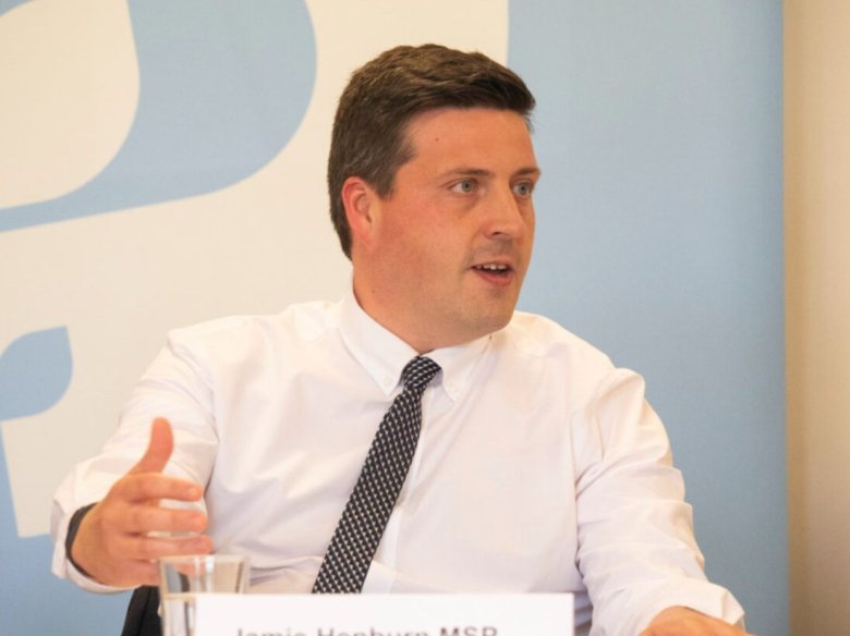 Lo nòu pòrtafuèlha ministerial lo ten Jamie Hepburn