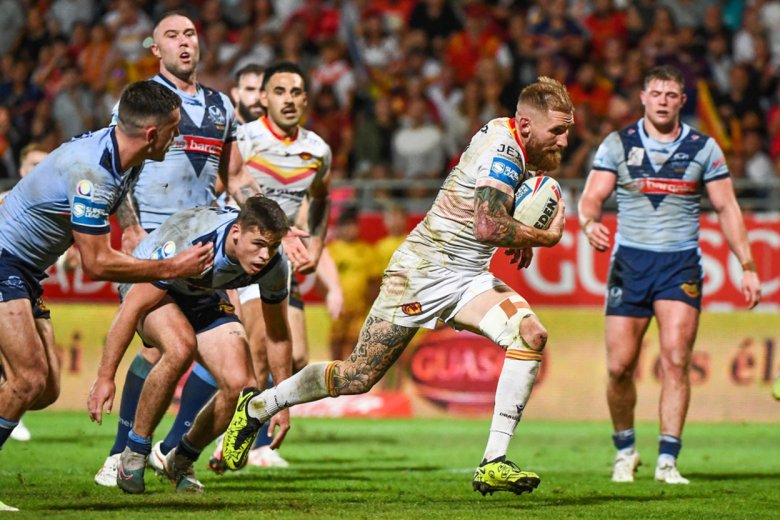 D’aicí a qualques segondas, Sam Tomkins marcarà l’ensag de la victòria catalana