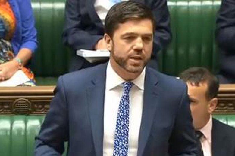 Lo president del Comitat dels Afars Galeses del parlament del Reialme Unit, Hon Stephen Crabb, demanda al govèrn britanic una accion urgenta