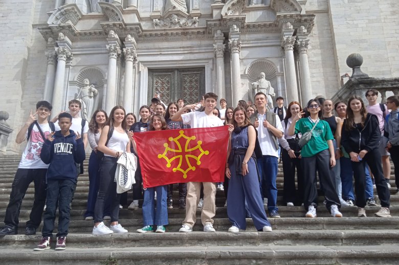 Liceans de Sent Gaudenç devant dera catedrala de Girona