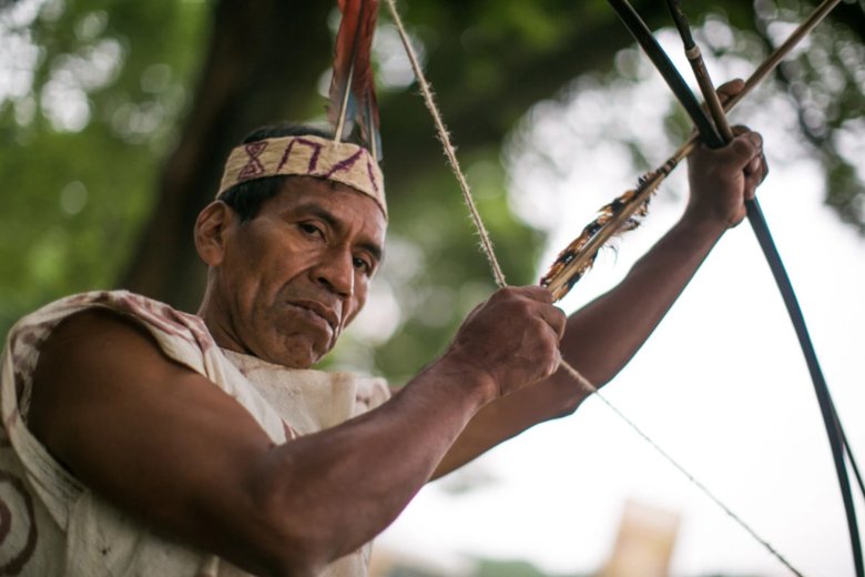 Victorio Dariquebe Gerewa, garda forestièr de la resèrva comunala Amarakaeri e membre del pòble originari harakbut-wachiperi