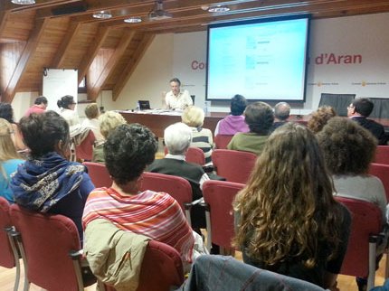 Lo cap de politica lingüistica d'Aran, Jusèp Loís Sans, presentèt diluns passat la nòva politica d'edicions del govèrn aranés