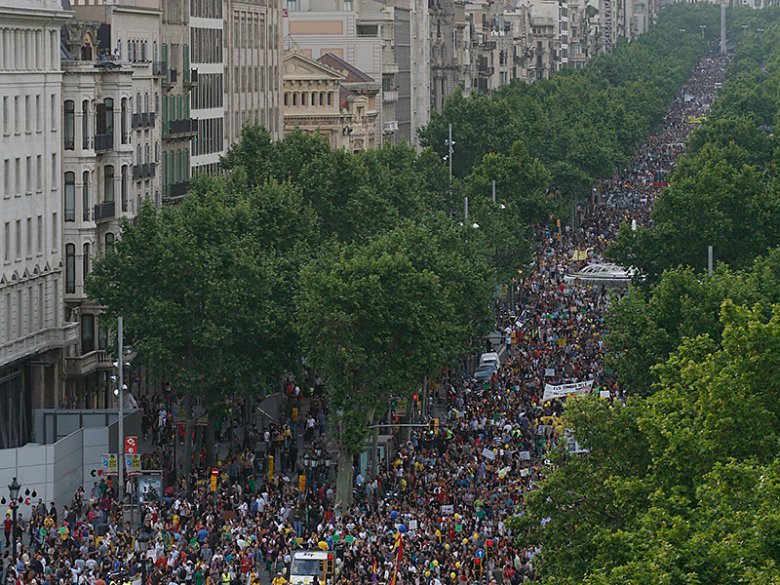 A Barcelona manifestèron 200 000 personas segon los organizadors e 45 000, segon la polícia