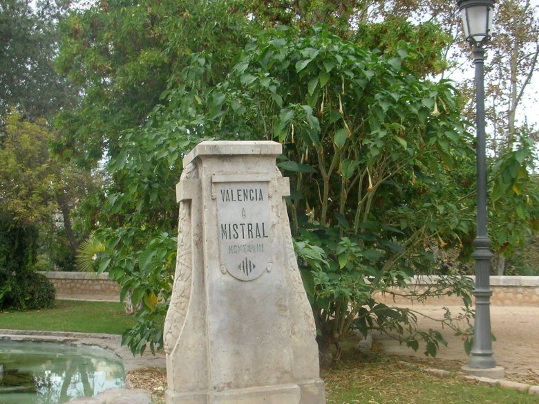 Lo monument a l'ora d'ara