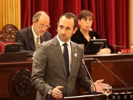 Dempuèi 2011, José Ramón Bauzá amb lo Partit Popular (PP) govèrnan la comunautat autonòma de las Illas Balearas