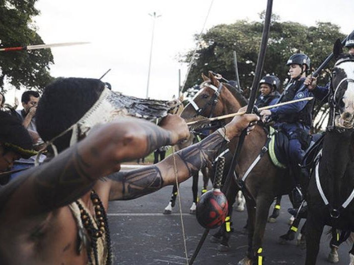 De protèstas en Brasília contra la copa del Mond de fotbòl