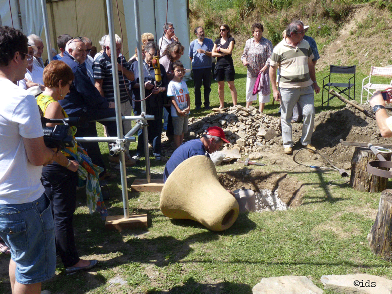 Visitants ath torn dera elaboracion dera campana