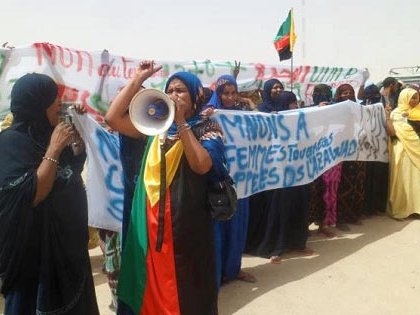 Una manifestacion de fèmnas toarègas a Kidal per denonçar l'islamisme
