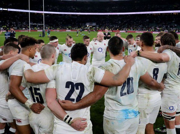 En tota fin d’après-dinnada d’aqueste onze de març a Twickenham, Anglatèrra tenenta del títol 2016 aculhissiá Escòcia sa vesina del nòrd (o de l’ubac)