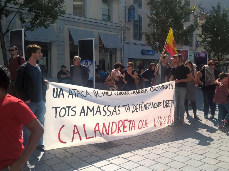 Mai de 150 personas manifestèron a Pau fa doas setmanas