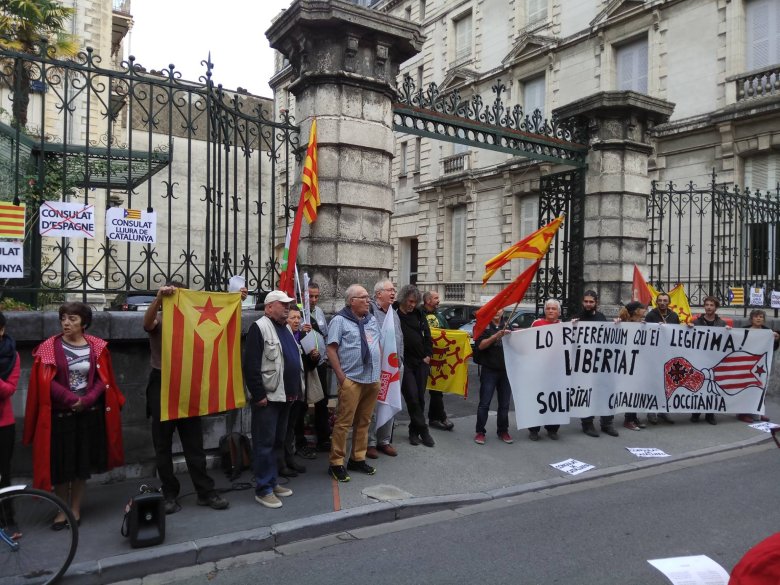 Acamp de sosten al referendum de Catalonha e Aran en fin a Pau