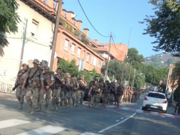 L'armada espanhòla fa de maniòbras en Barcelona