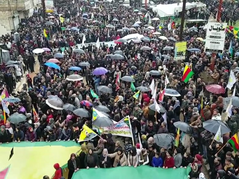 Lo 19 de genièr passat se tenguèt a Efrîn una manifestacion contra l'invasion turca