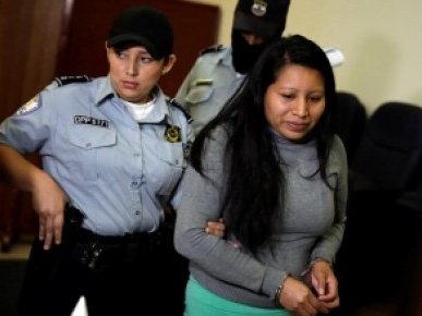 Teodora Vázquez l’avián condemnada a 30 ans de preson per aver enfantat un nenet mòrt