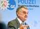 Alemanha: 29 policièrs suspenduts per aver participat a de chats nazis