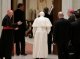 Beneset XVI auriá abdicat après recebre un rapòrt sus la corrupcion dins lo Vatican