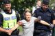 An punit Greta Thunberg per aver barrada l’estrada del pòrt de Malmö e ela o torna far en sortir del tribunal