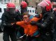La polícia basca a trencat la paret umana e a arrestat los tres joves de Segi