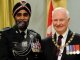 Lo nòu ministre de la defensa de Canadà es un militar sikh nascut en Índia