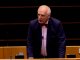 Un deputat ultradrechista polonés a escandalizat lo Parlament Europèu amb un discors masclista