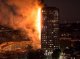 Londres: un incendi impressionant a destruch una bastissa de 120 apartaments